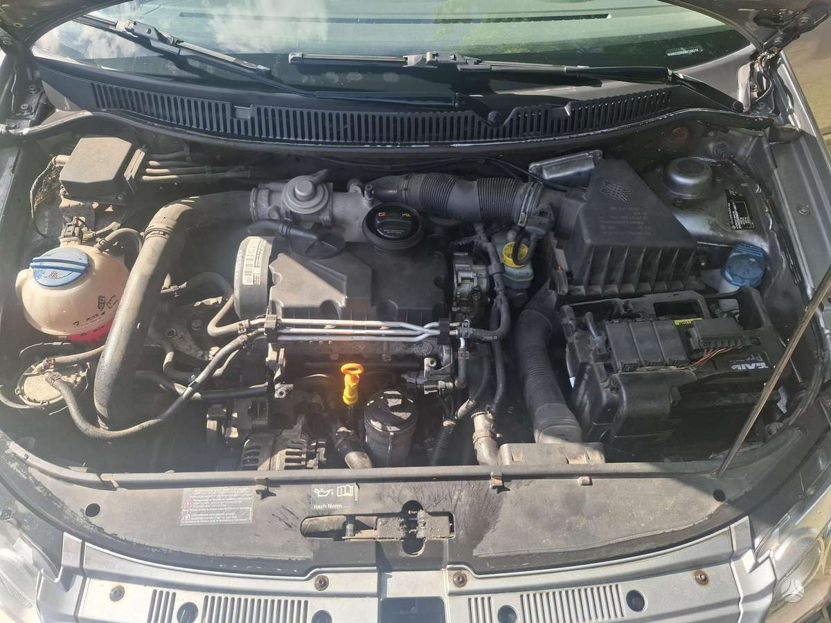 Volkswagen Polo - 8