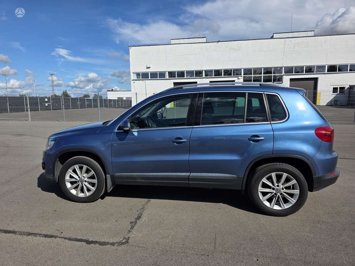 Volkswagen Tiguan - 2