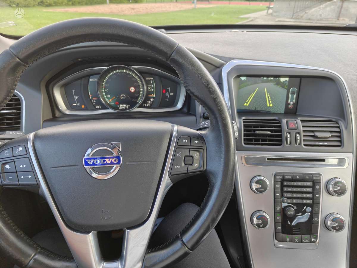 Volvo XC60, 2.0 l., hatchback