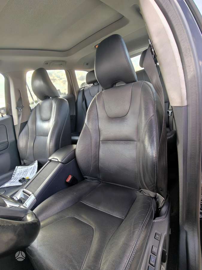 Volvo XC60, 2.0 l., Хэтчбек