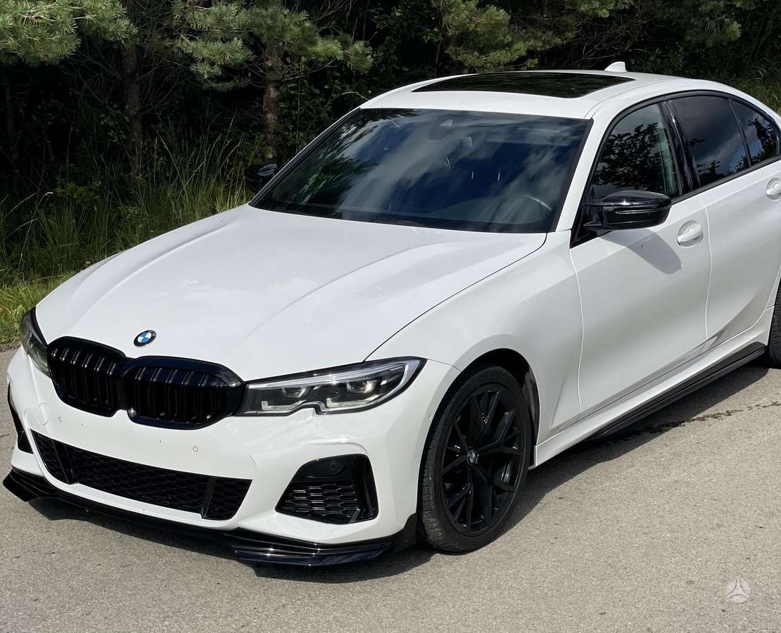 BMW 330, 2.0 l., Седан