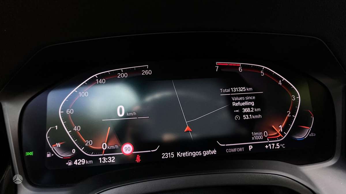 BMW 330, 2.0 l., Седан