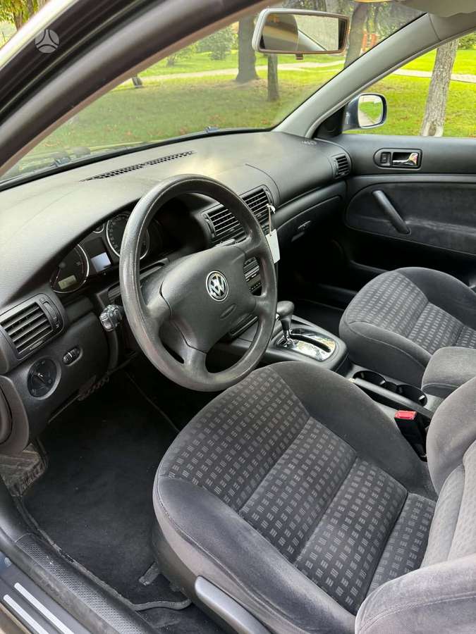 Volkswagen Passat - 7