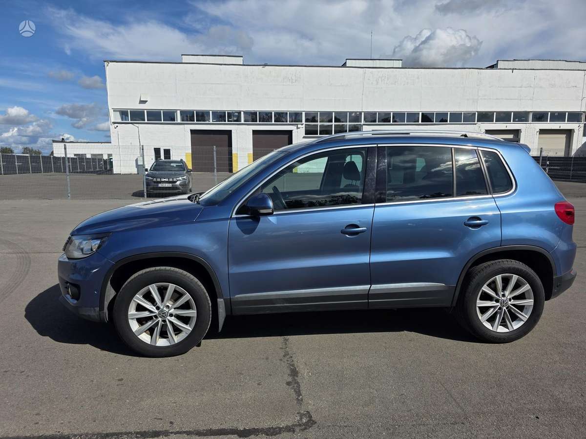 Volkswagen Tiguan - 4