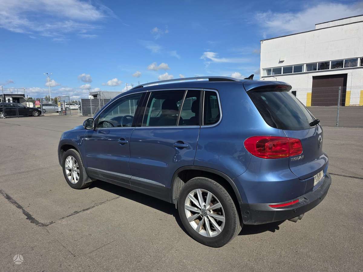 Volkswagen Tiguan - 7