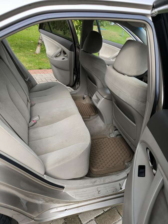 Toyota Camry - 6