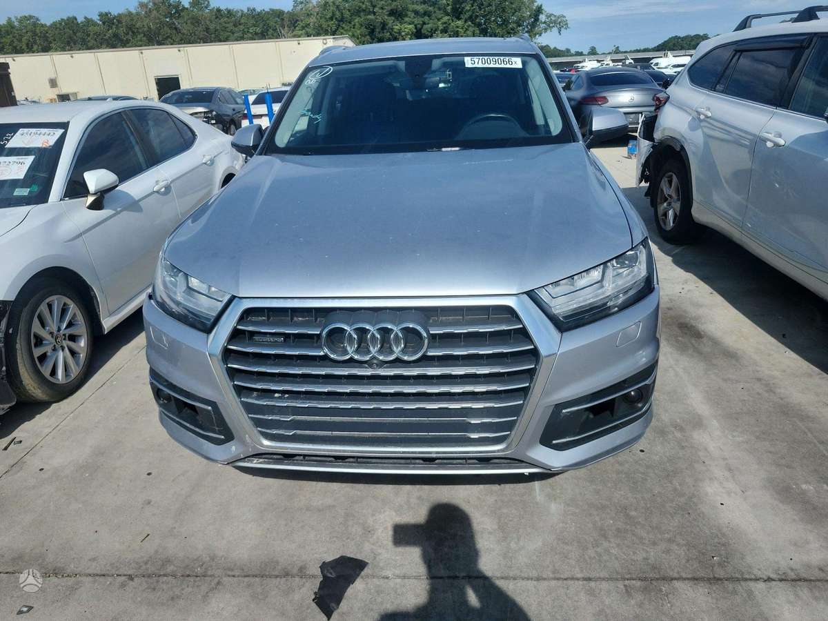 Audi Q7 - 1