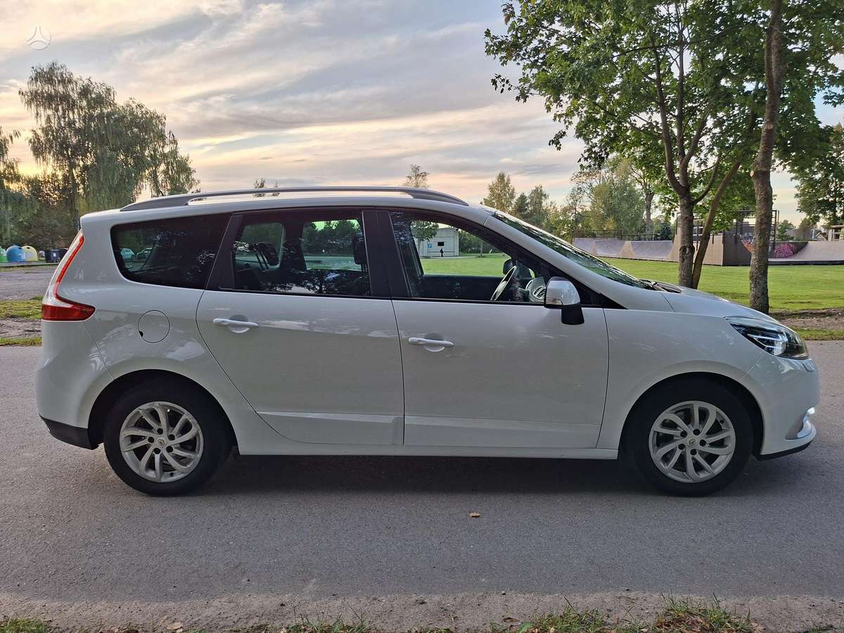 Renault Grand Scenic - 5