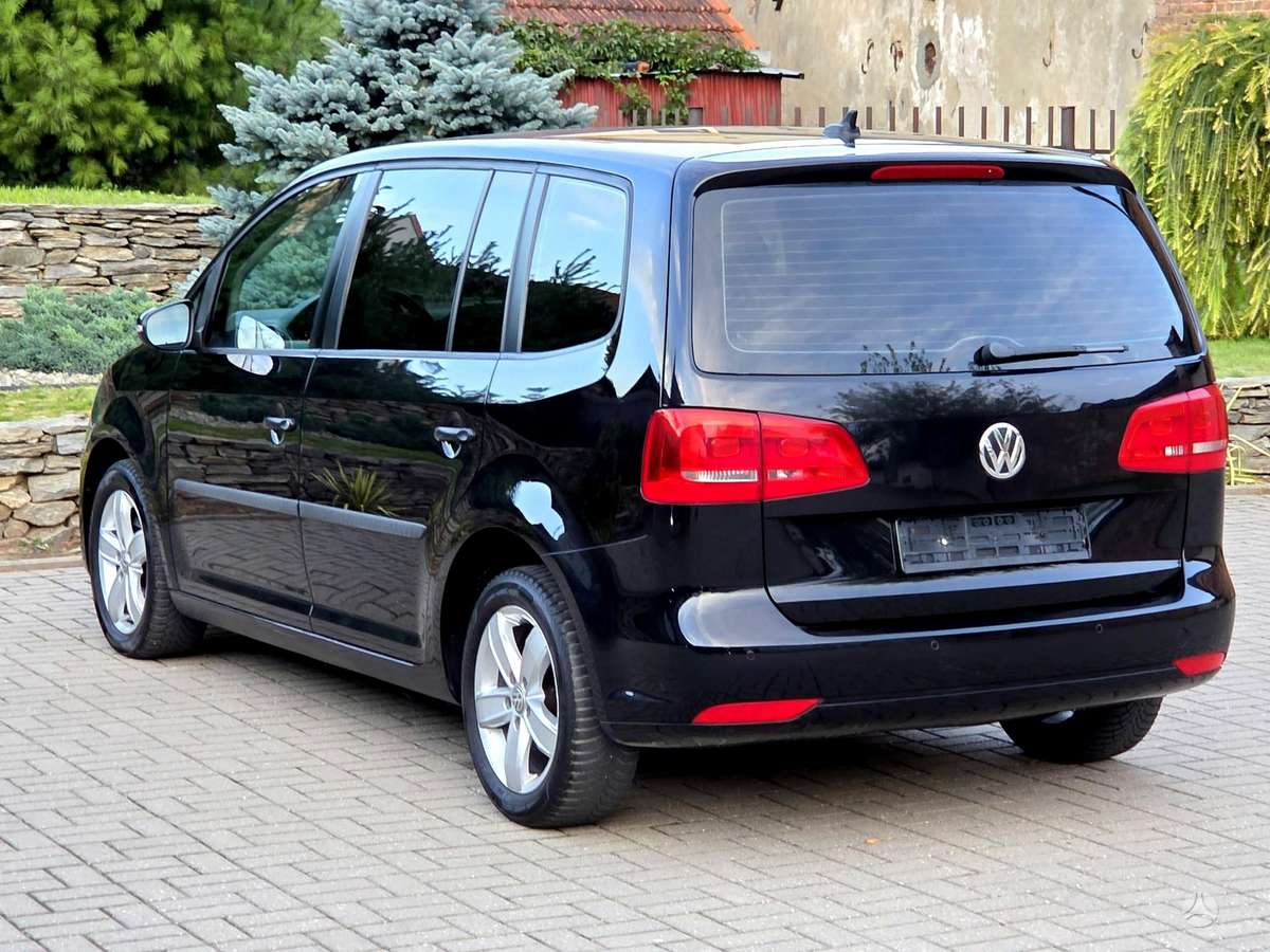 Volkswagen Touran - 6