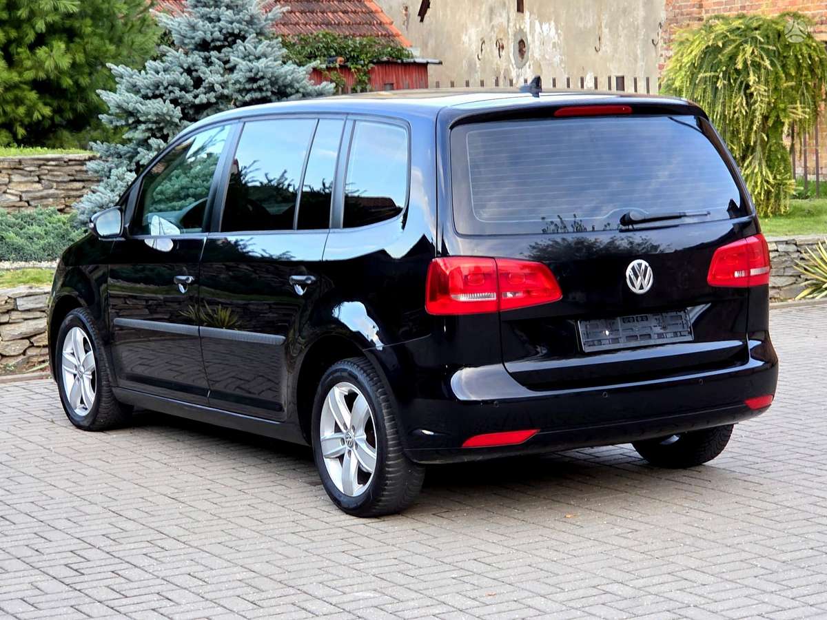 Volkswagen Touran - 7