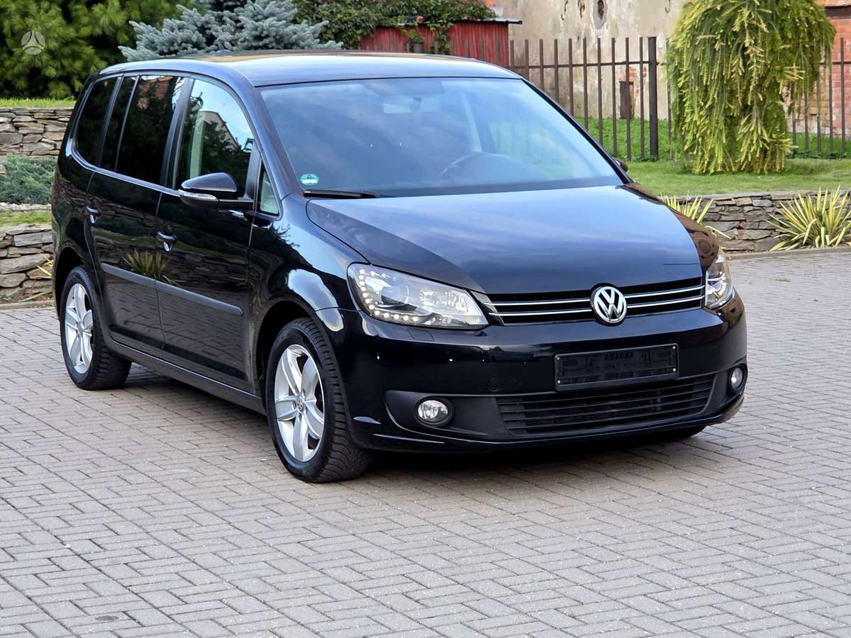 Volkswagen Touran - 11