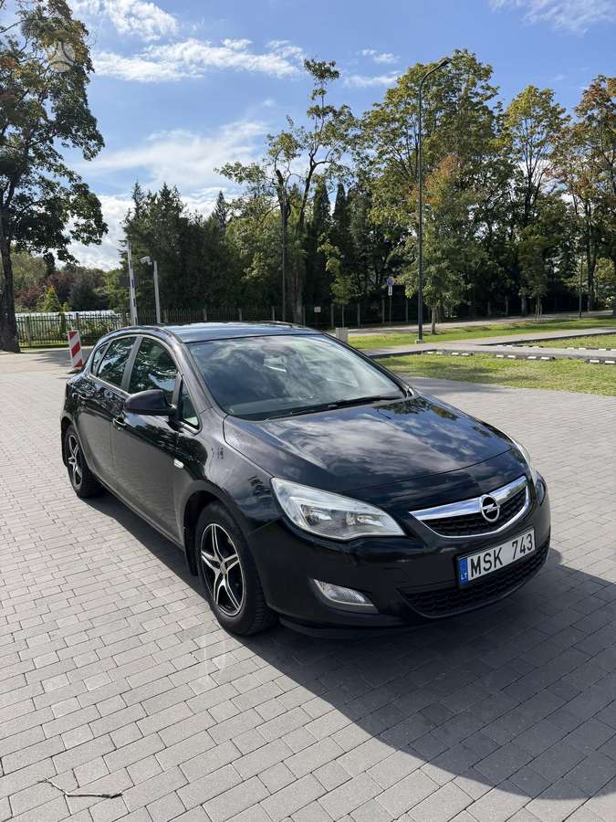Opel Astra, 1.7 l., hatchback