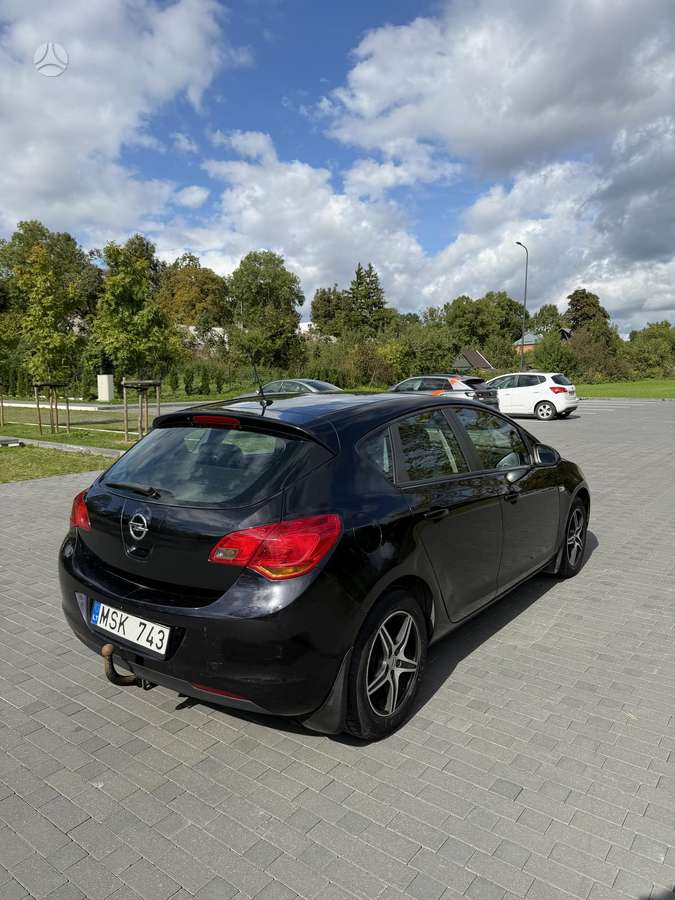 Opel Astra, 1.7 l., hatchback