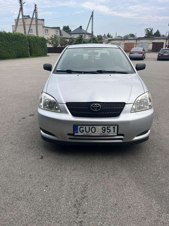 Toyota Corolla - 1