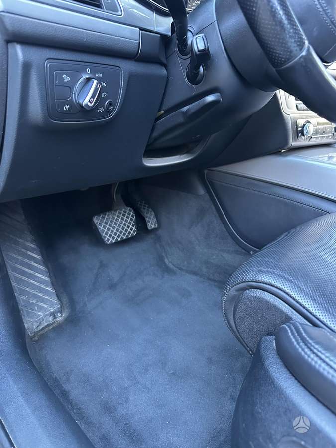 Audi A6, 3.0 l., Седан