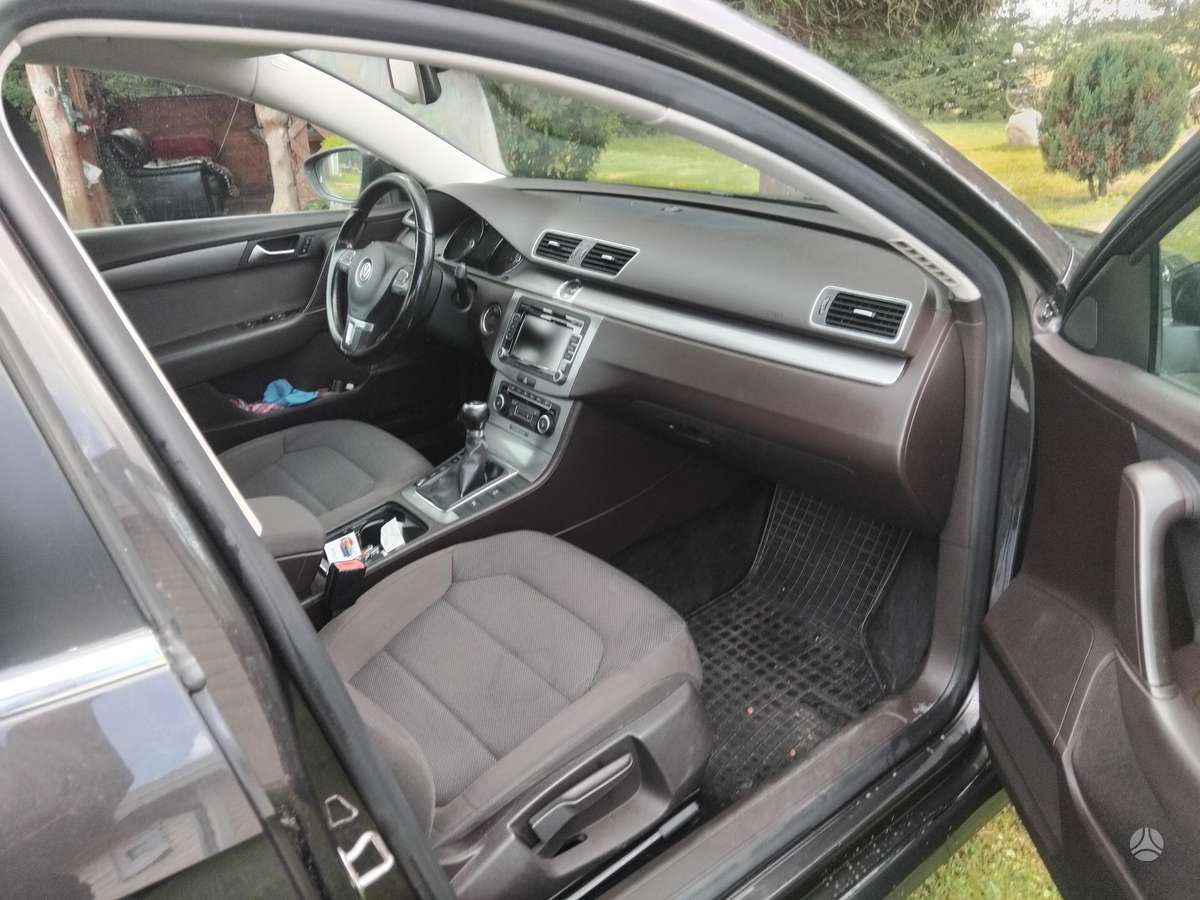 Volkswagen Passat - 7