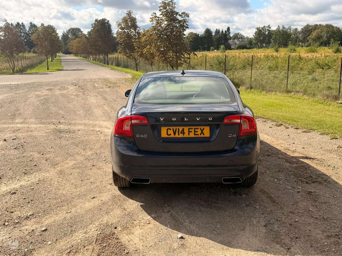 Volvo S60 - 4