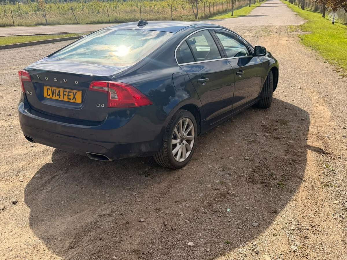 Volvo S60 - 6