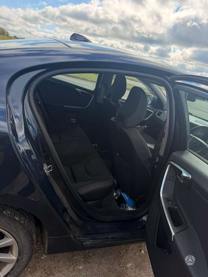 Volvo S60 - 9