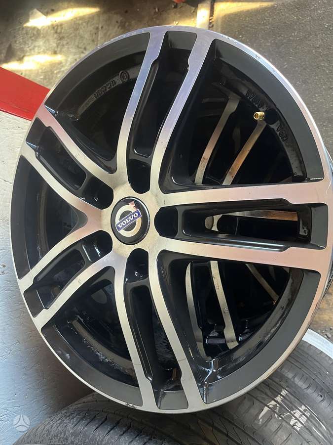 Volvo, light alloy, R17