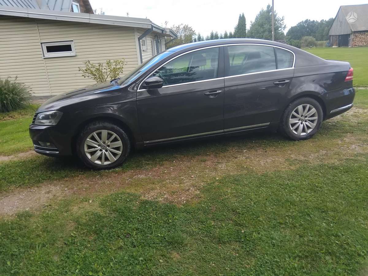 Volkswagen Passat - 10