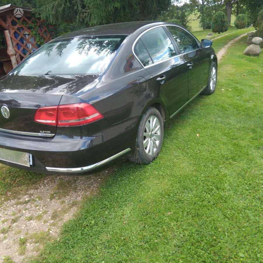 Volkswagen Passat - 11