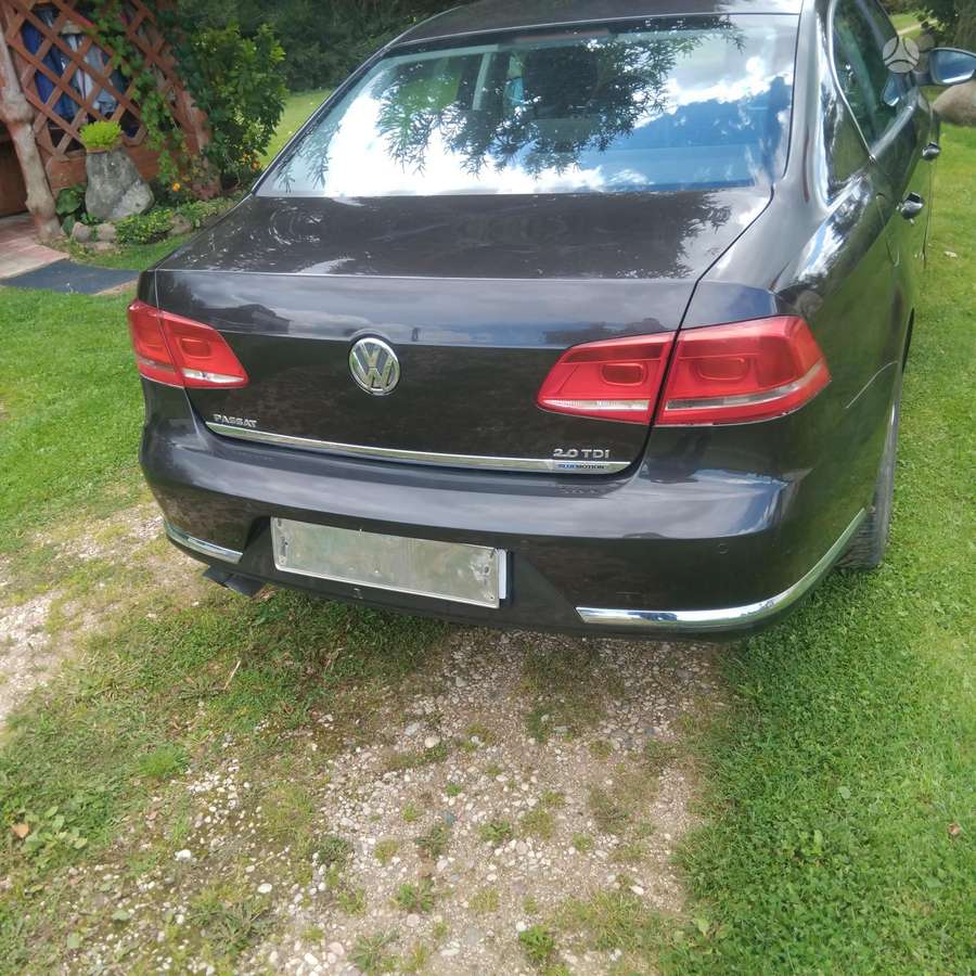 Volkswagen Passat - 12