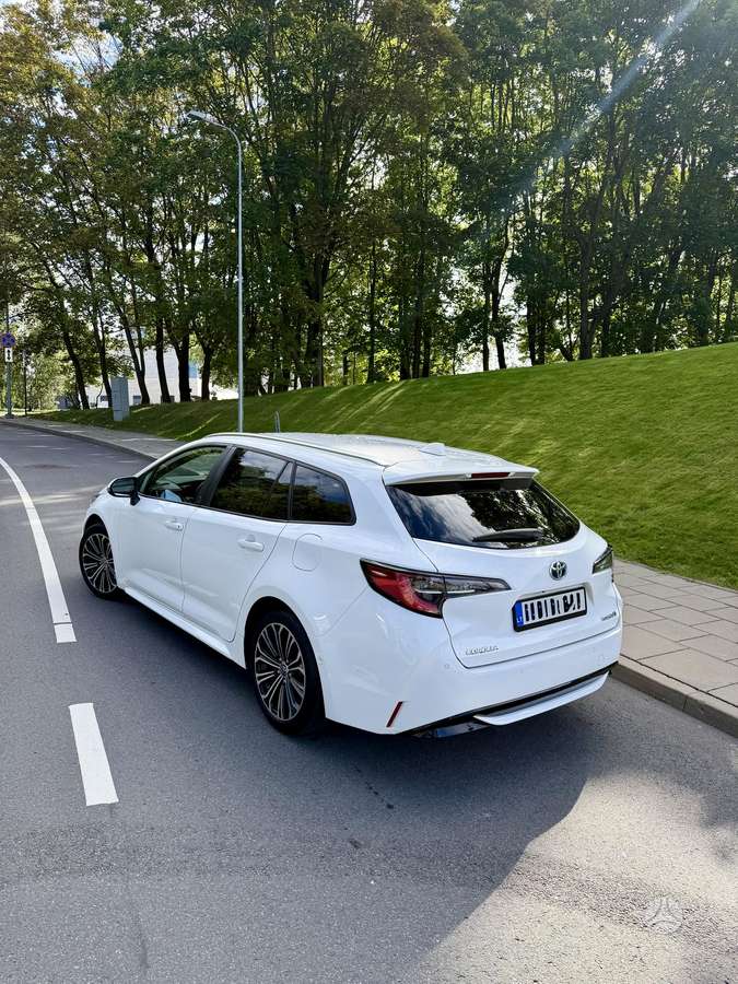 Toyota Corolla - 2