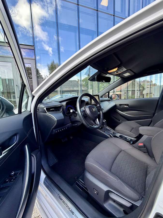 Toyota Corolla - 5