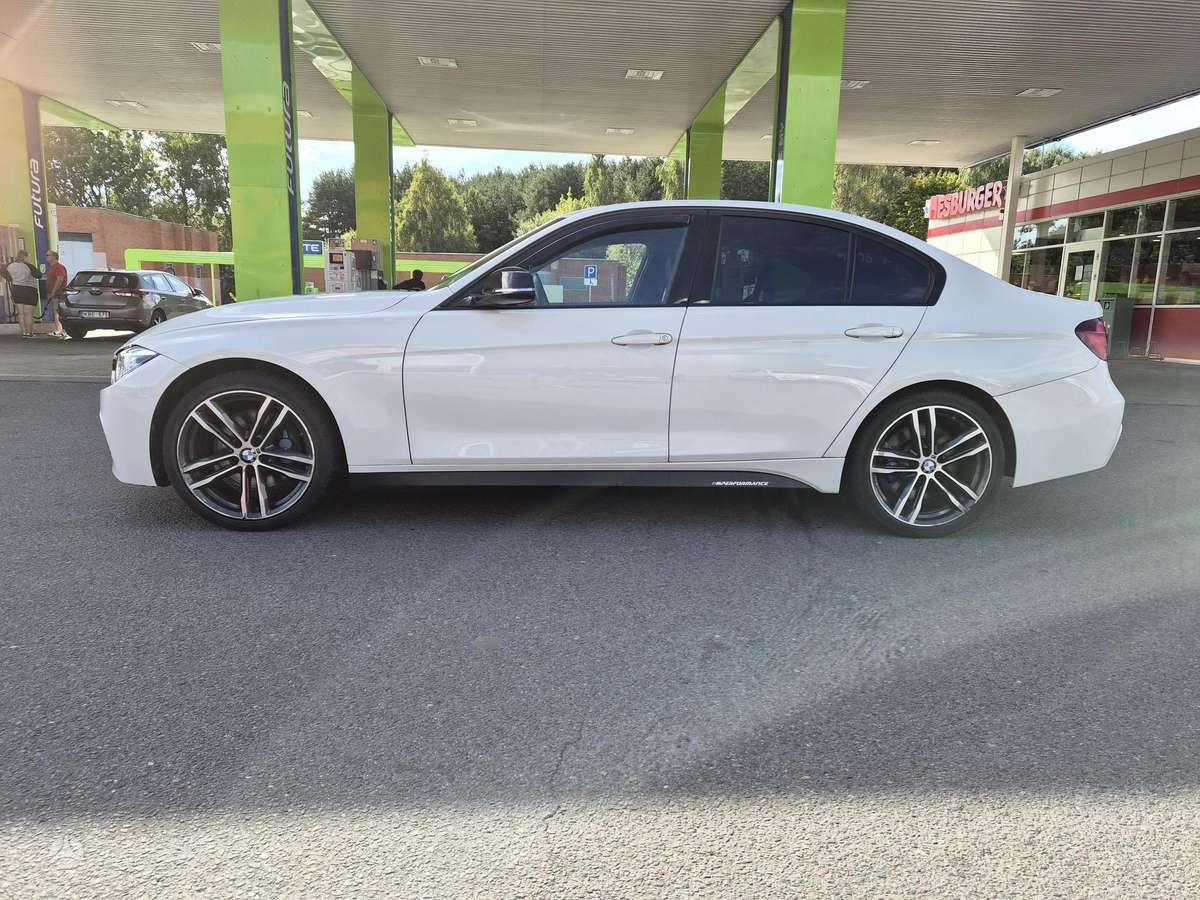 BMW 320, 2.0 l., Седан