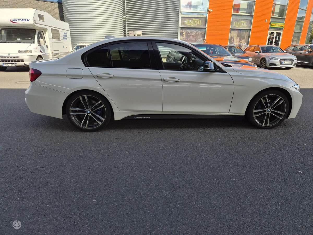 BMW 320, 2.0 l., Седан