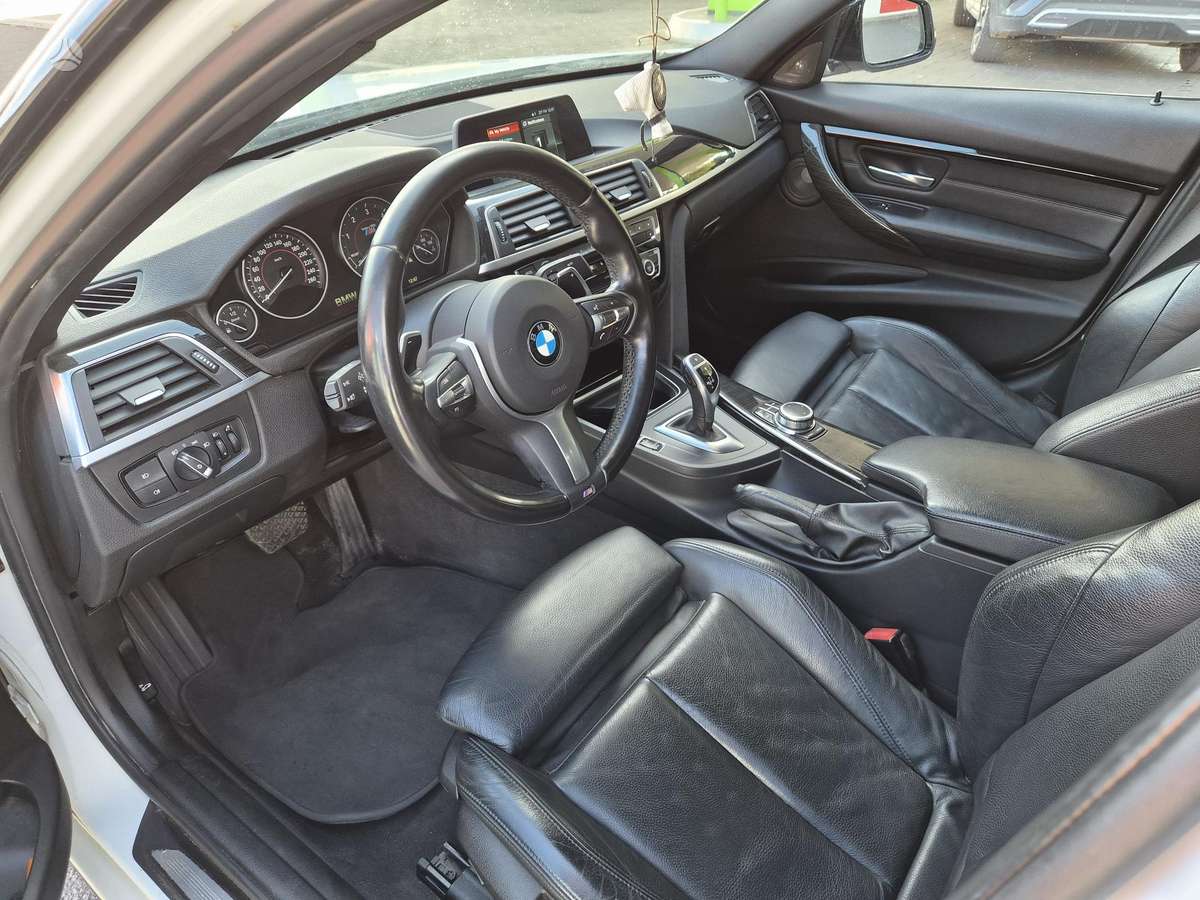 BMW 320, 2.0 l., Седан