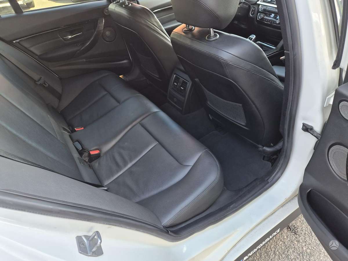 BMW 320, 2.0 l., Седан