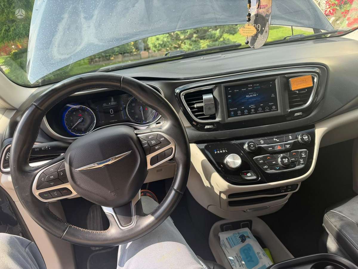 Chrysler Pacifica, 3.6 l., Минивэн