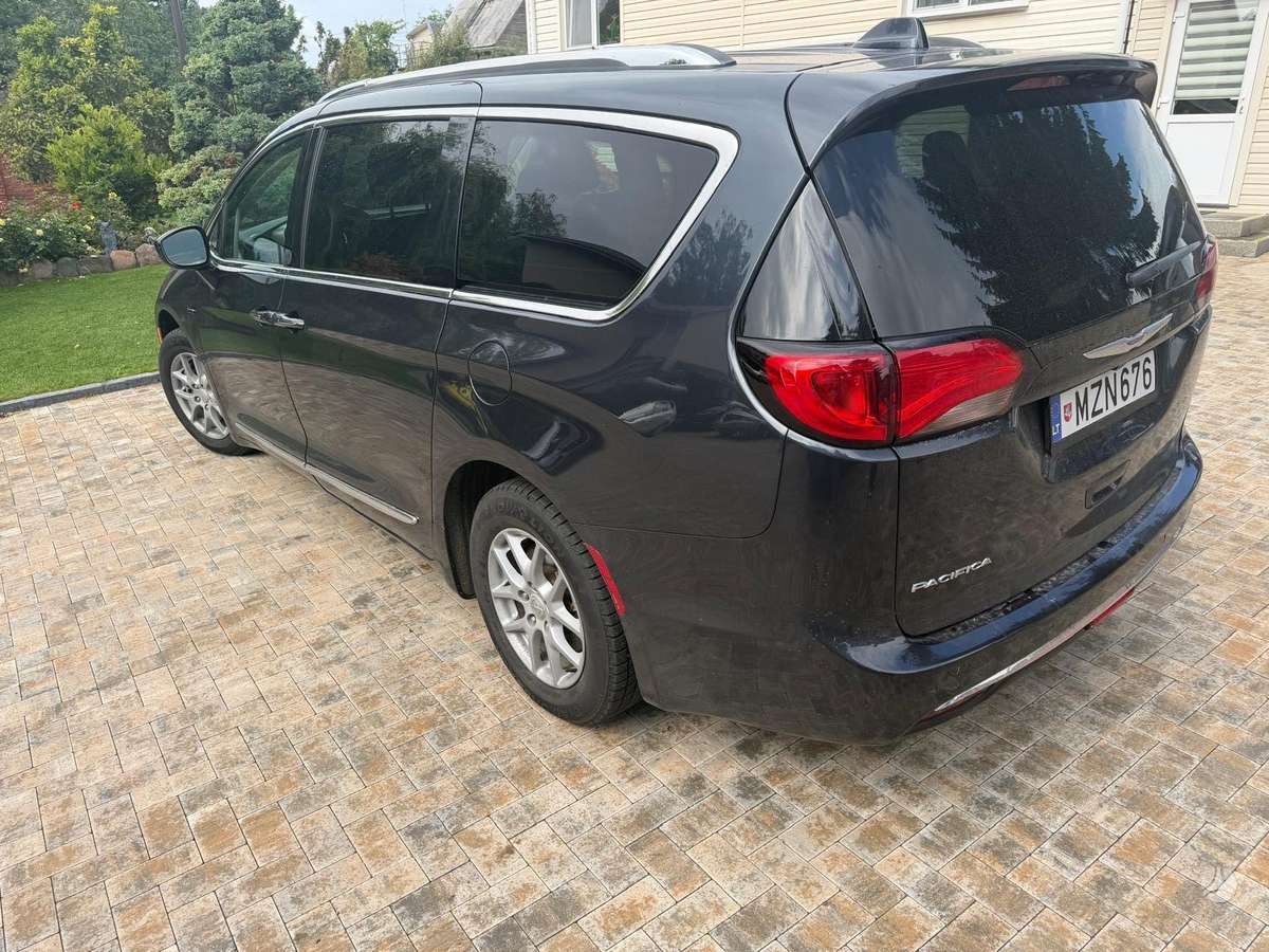 Chrysler Pacifica, 3.6 l., Минивэн