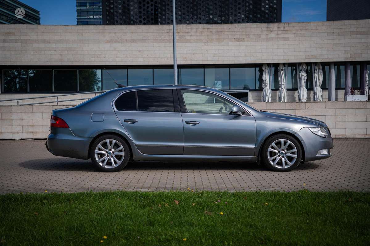 Škoda Superb - 4