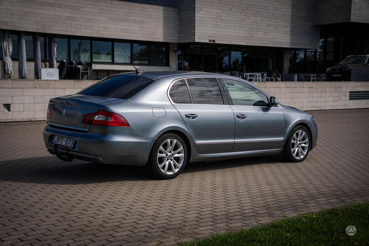 Škoda Superb - 5