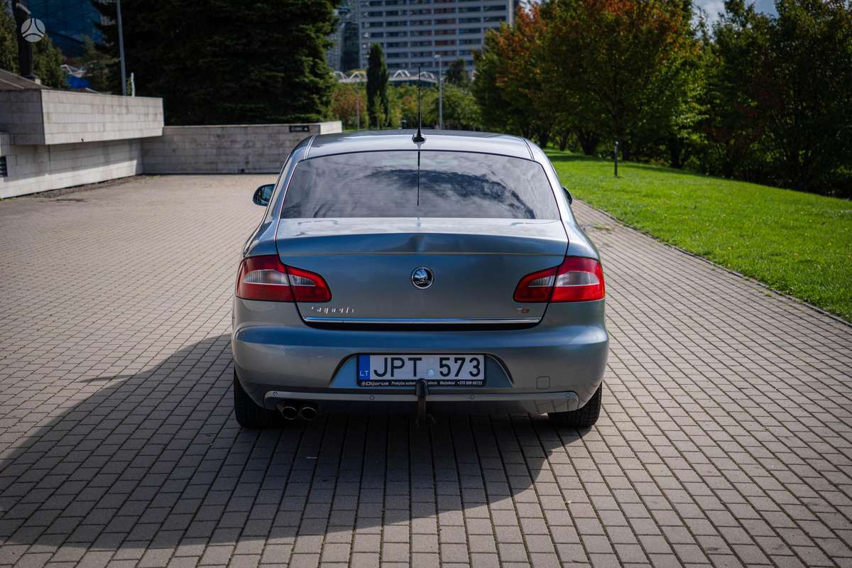 Škoda Superb - 6