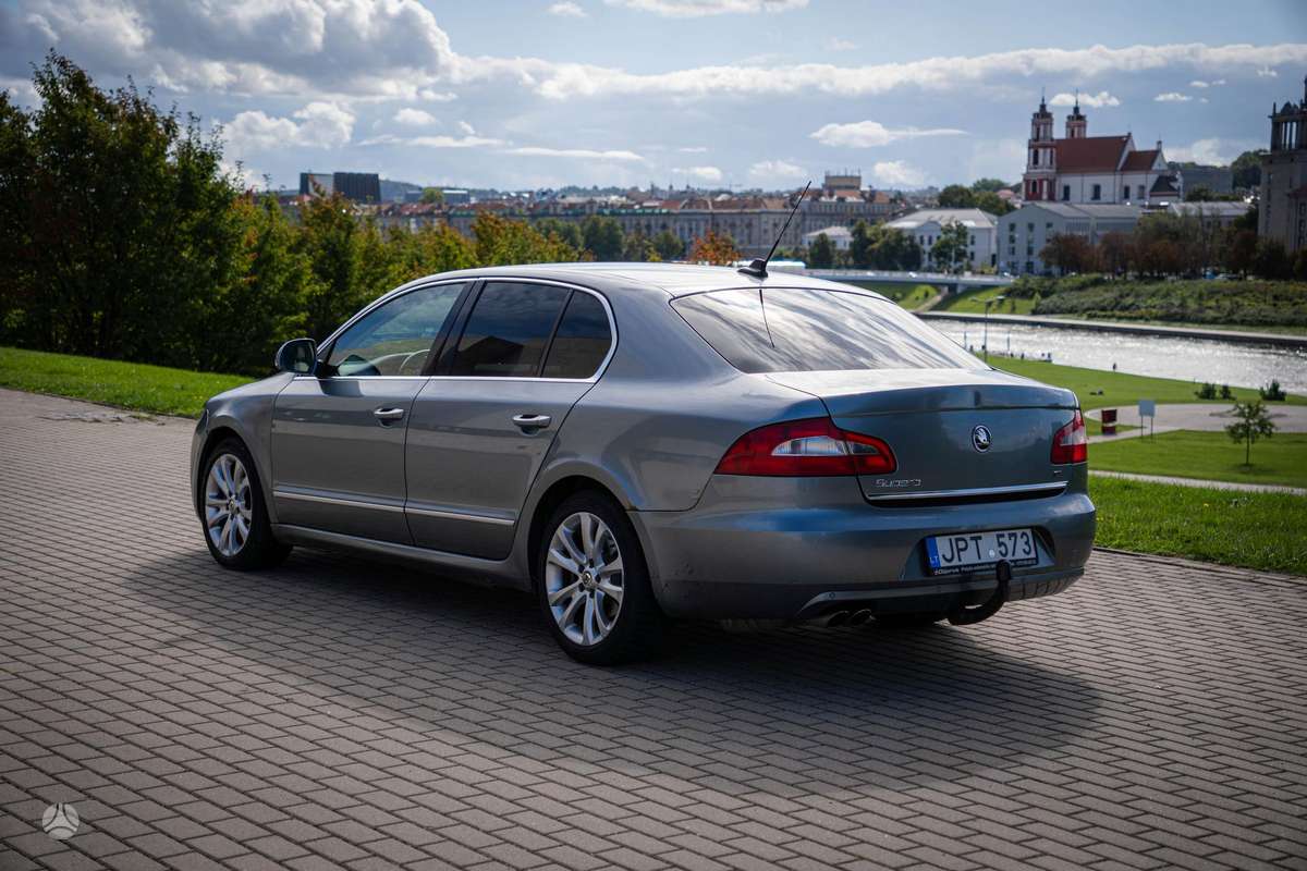 Škoda Superb - 7