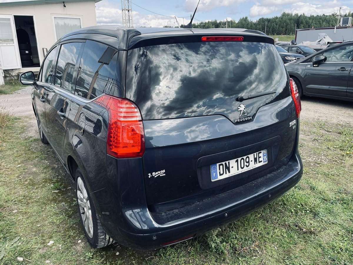 Peugeot 5008 - 6