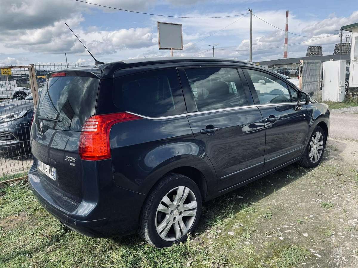 Peugeot 5008 - 7