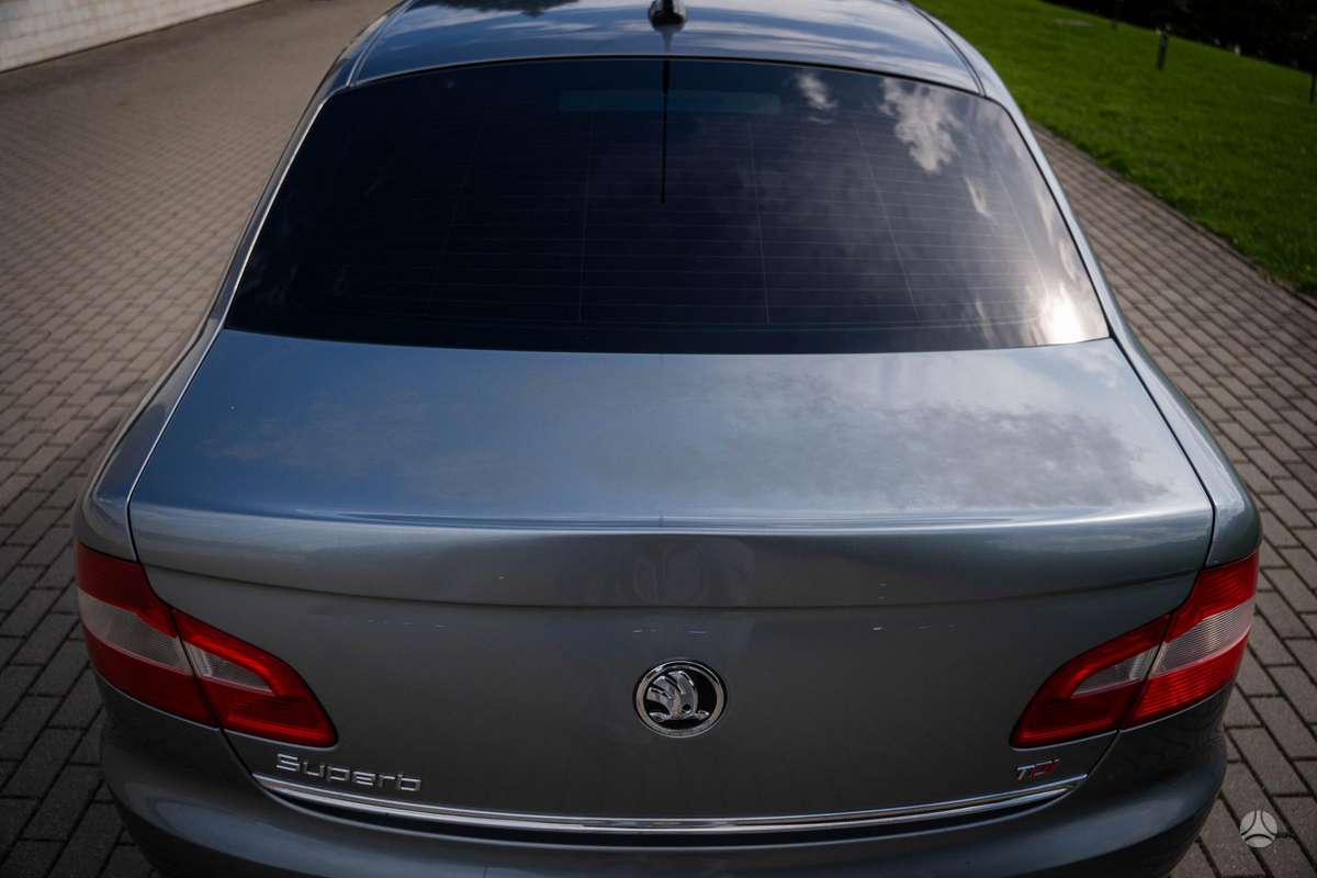 Škoda Superb - 10