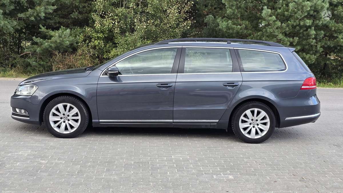Volkswagen Passat - 8