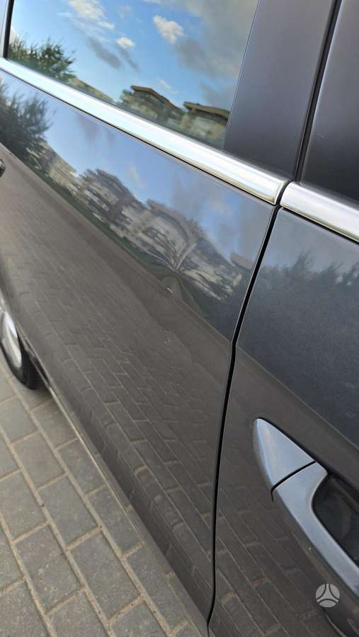 Volkswagen Passat - 9
