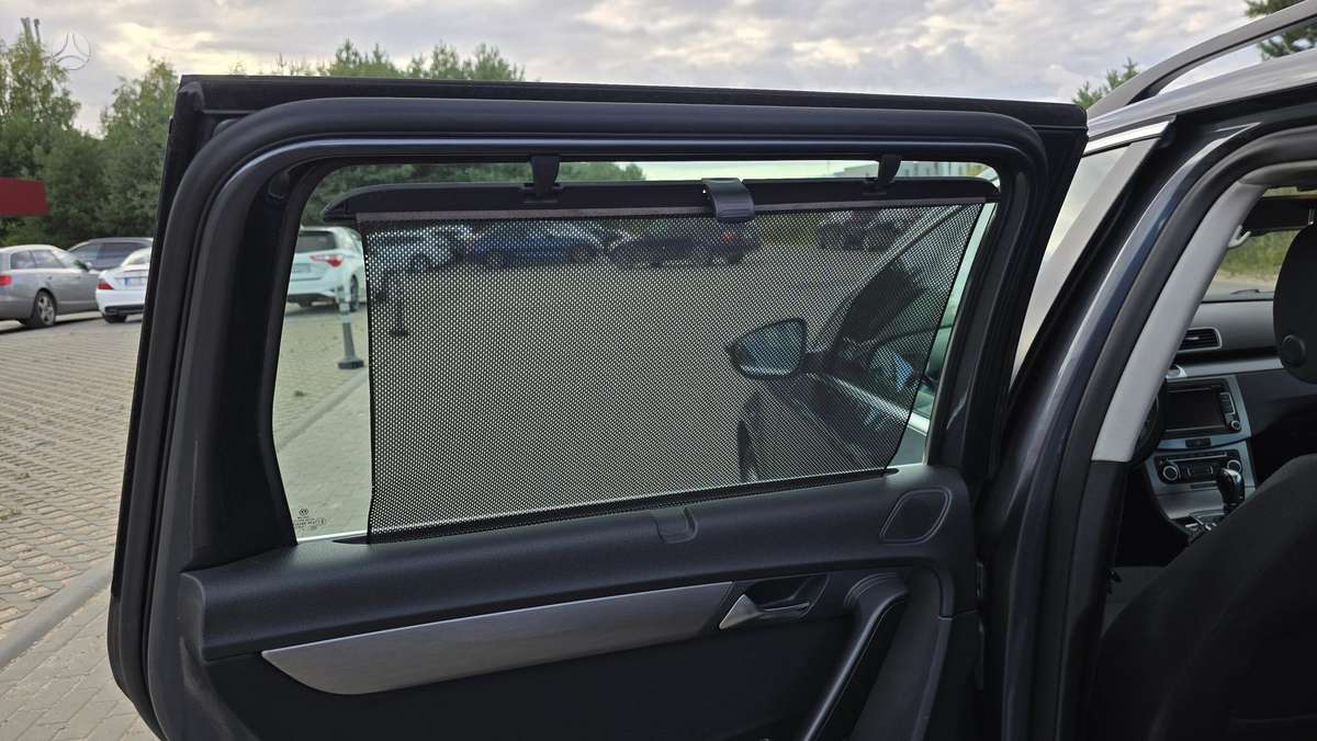 Volkswagen Passat - 12