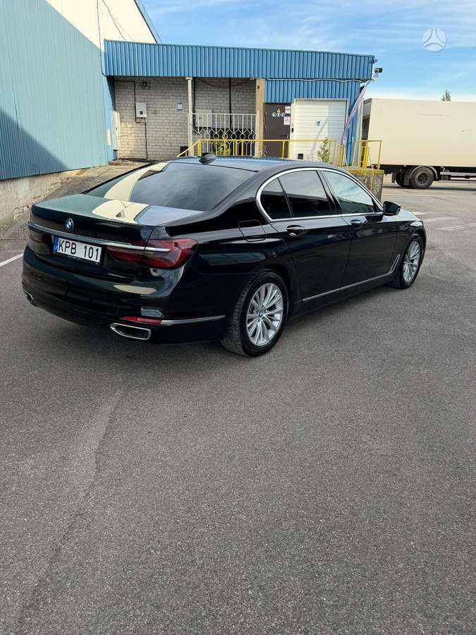 BMW 730, 3.0 l., Седан