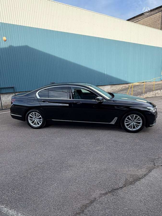 BMW 730, 3.0 l., Седан