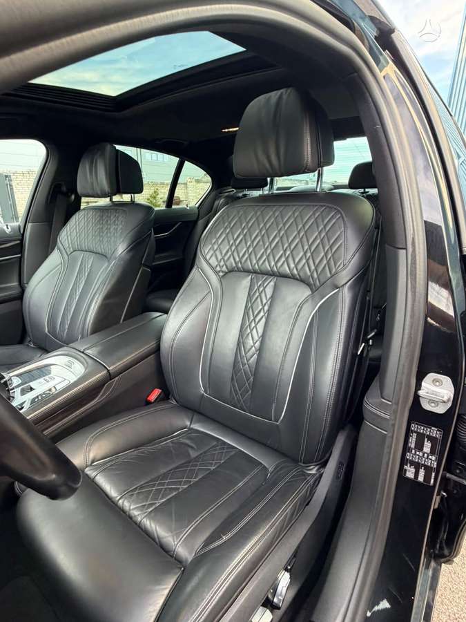 BMW 730, 3.0 l., Седан