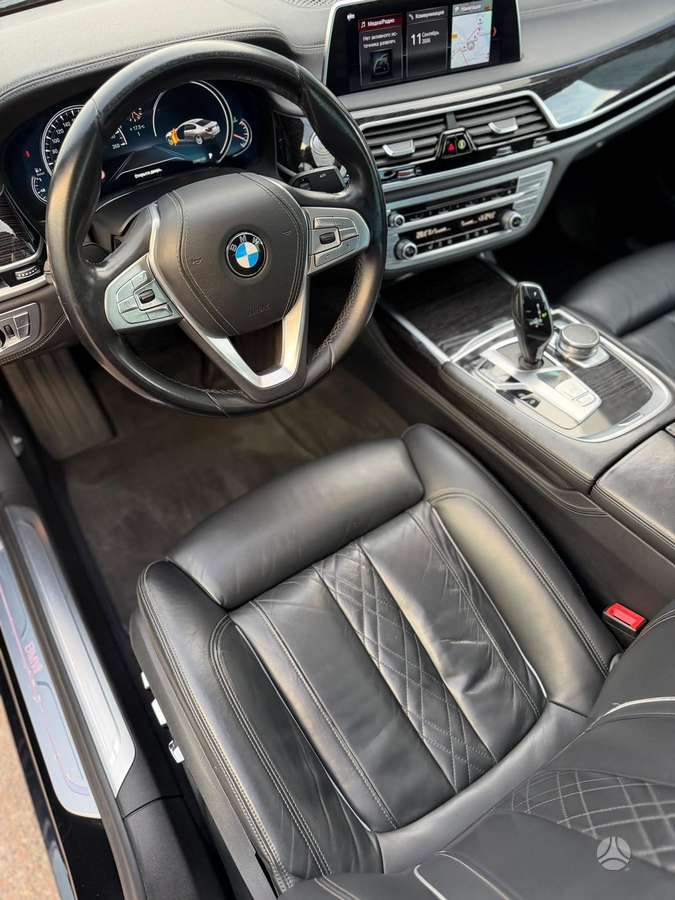 BMW 730, 3.0 l., Седан
