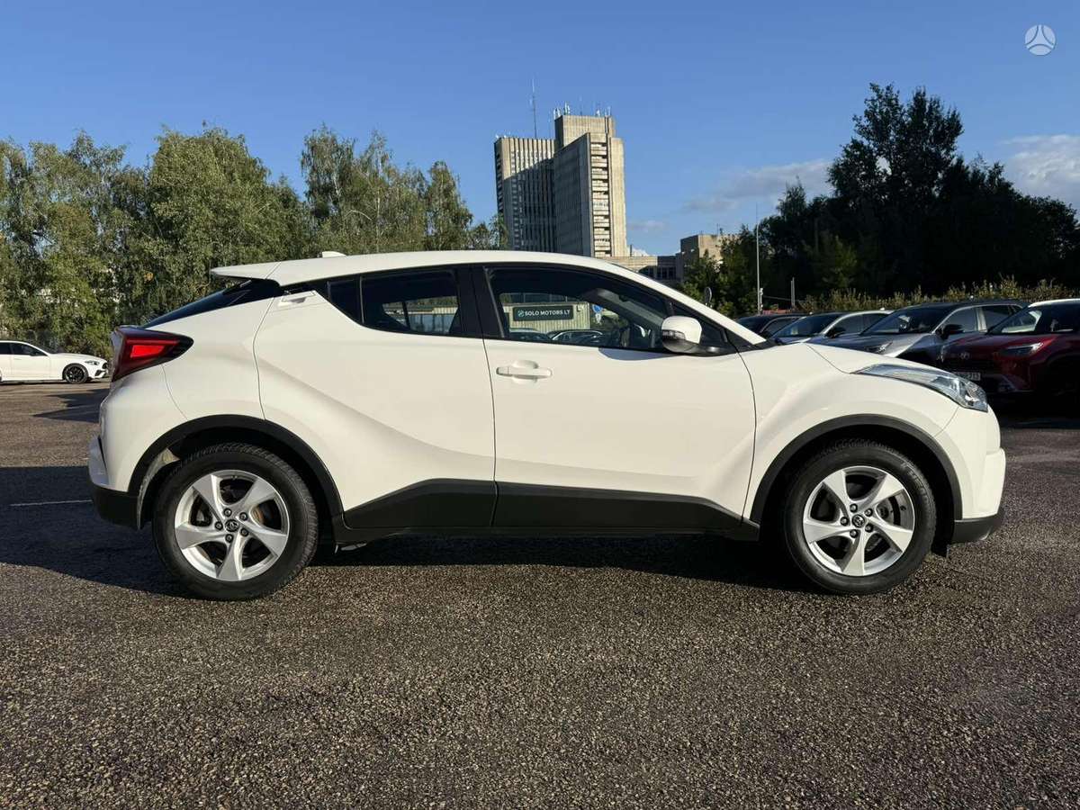 Toyota C-HR - 8